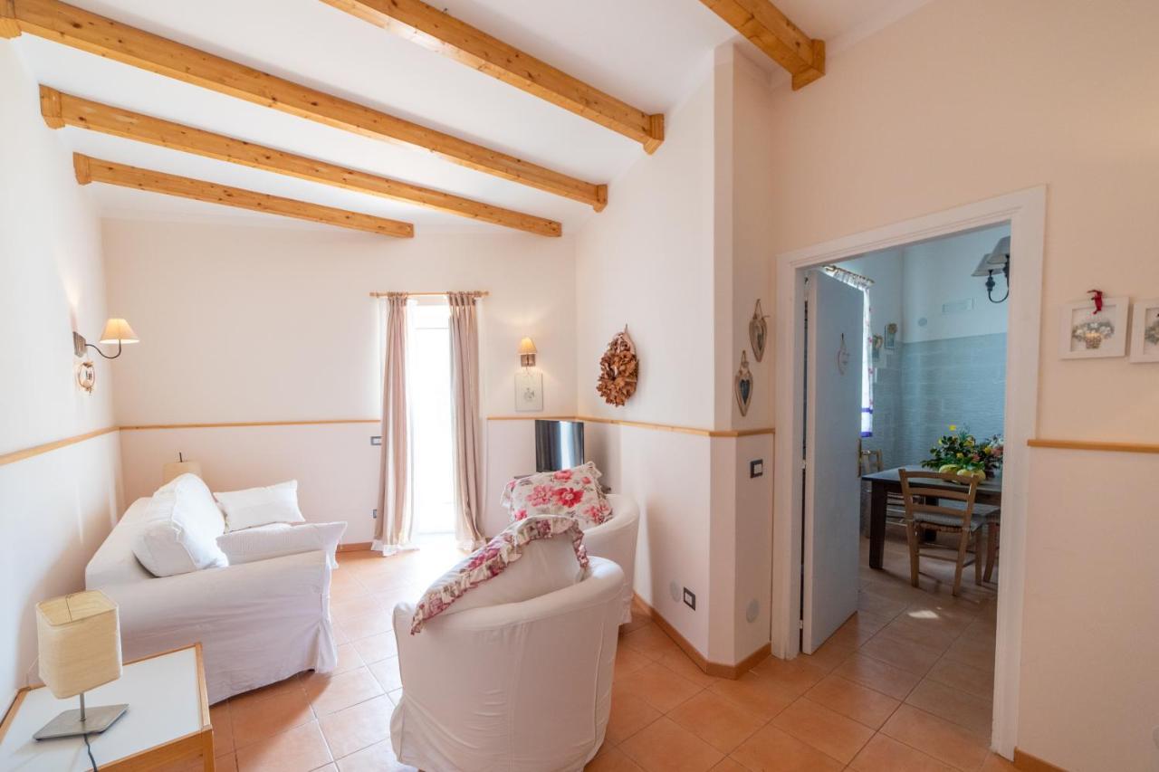 Donna Carmela Apartment Scala Bagian luar foto