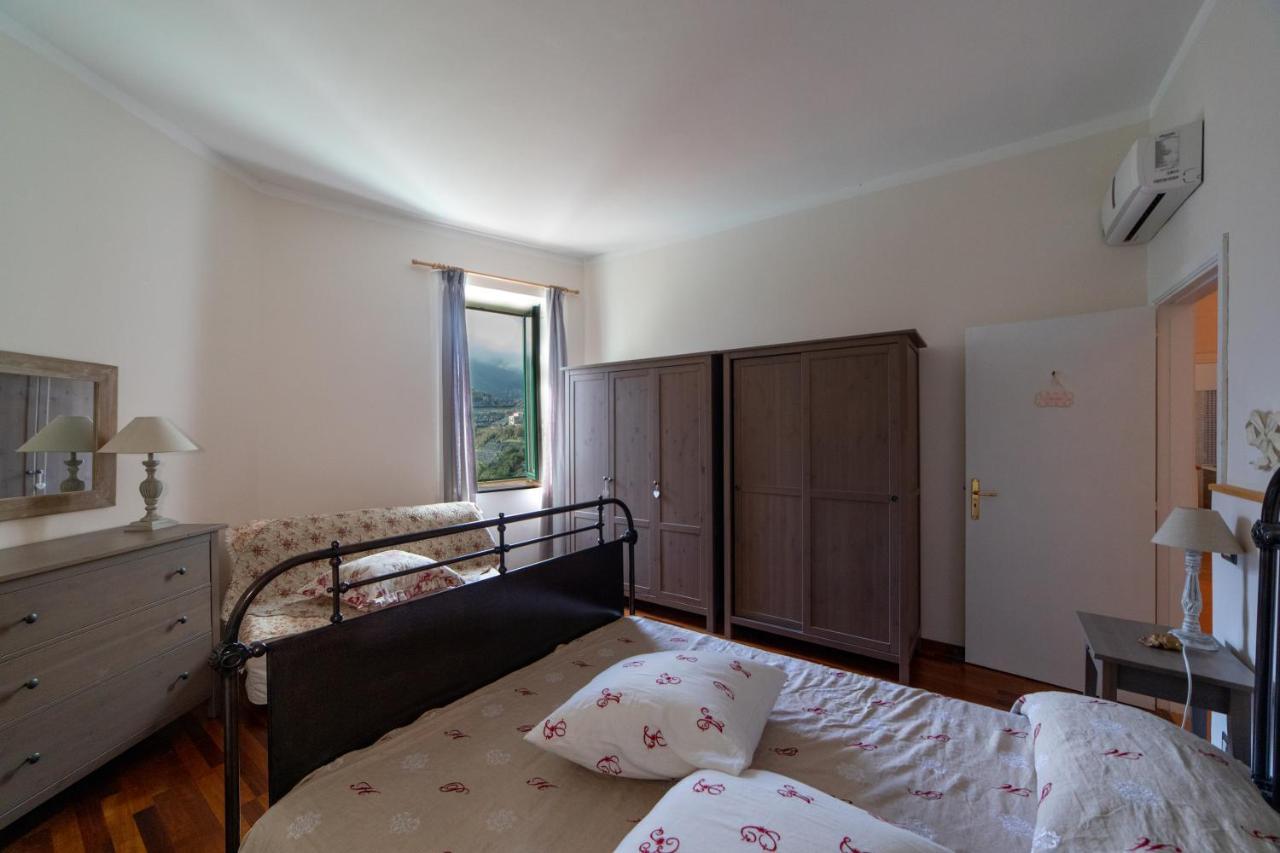 Donna Carmela Apartment Scala Bagian luar foto